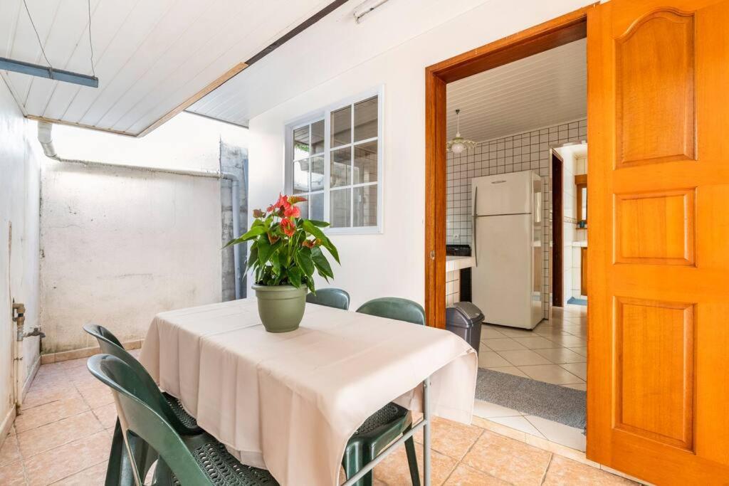 Chaine Lodge Maison Entiere Free Parking & Wifi 3Min De L'Aeroport Faaa Ngoại thất bức ảnh