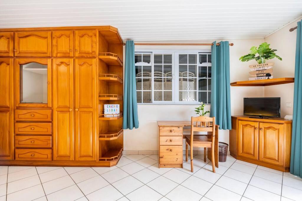 Chaine Lodge Maison Entiere Free Parking & Wifi 3Min De L'Aeroport Faaa Ngoại thất bức ảnh